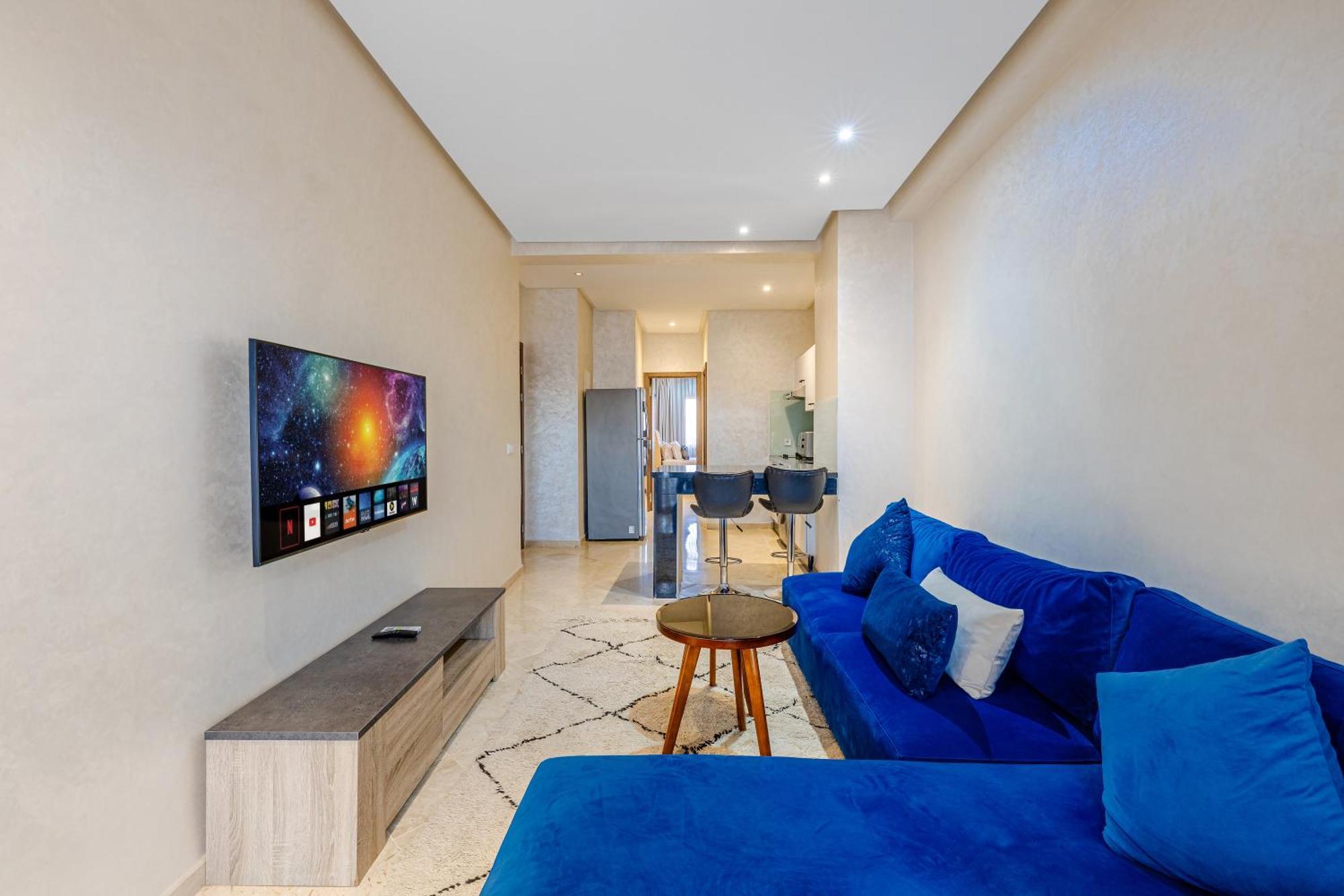 Brand New And Stylish Location Apartment